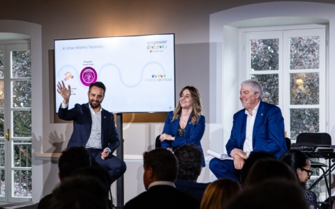 Acinque ottiene un nuovo riconoscimento per la parità di genere