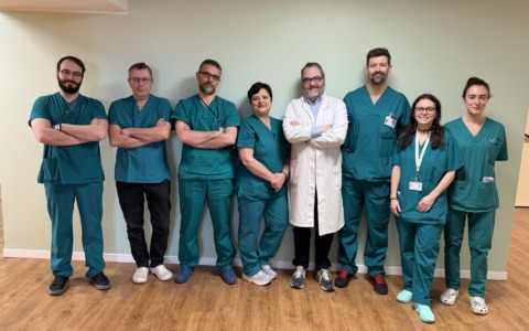 Intervento robotico per sudorazione compensatoria: un successo all’Ospedale San Gerardo