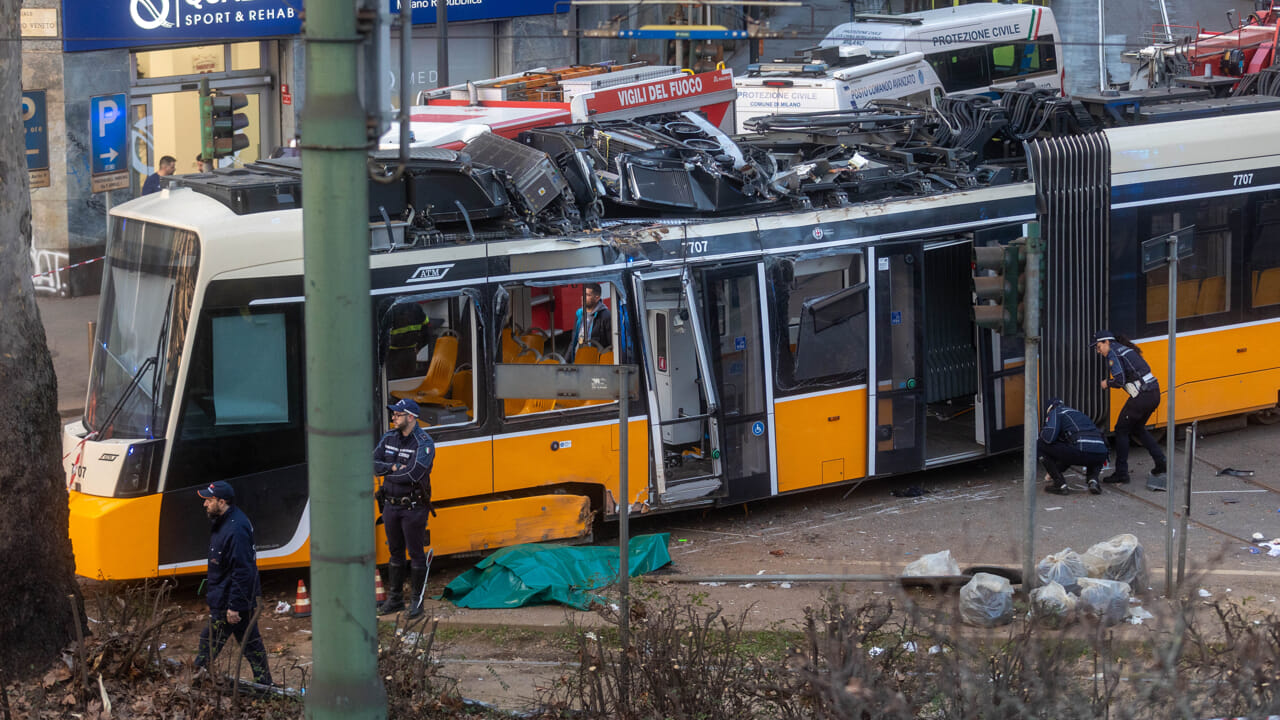 Tram deragliato a Milano, il conducente risiede a Muggiò