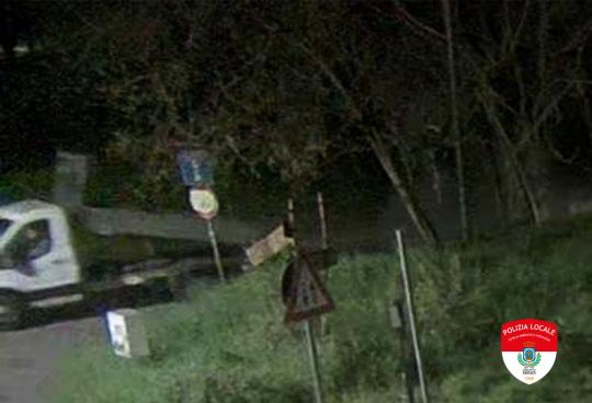 Due episodi di abbandono rifiuti a Monza: famiglia e imprenditore nei guai