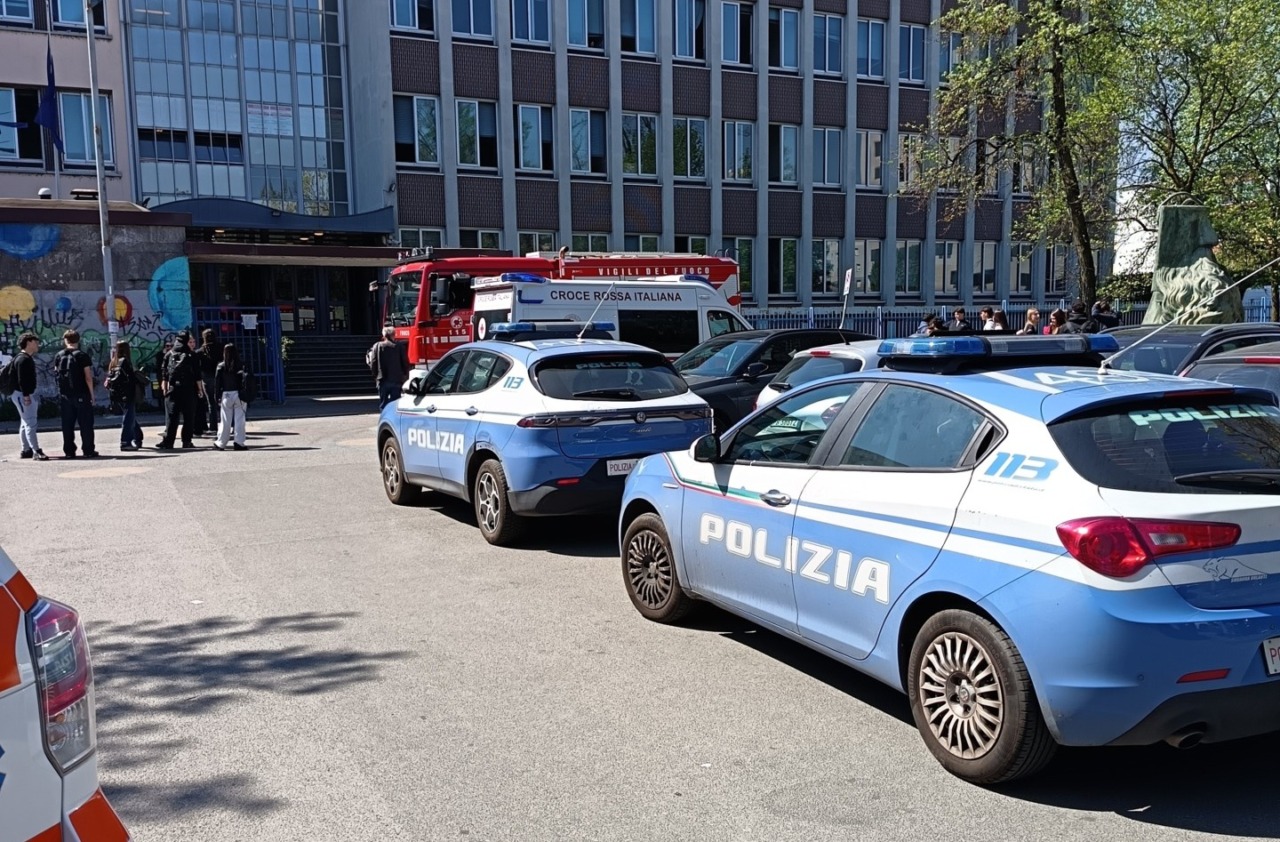 Intossicazione da spray al peperoncino in un istituto di Monza