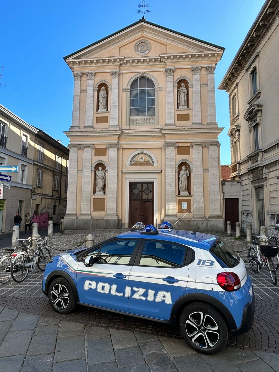 Polizia di Stato: 220 persone identificate durante i controlli per le festività