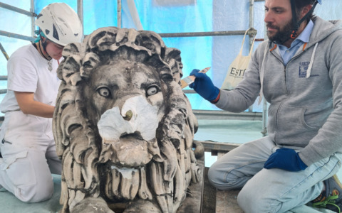 Avviati i lavori di restauro al Ponte dei Leoni dopo i recenti atti vandalici