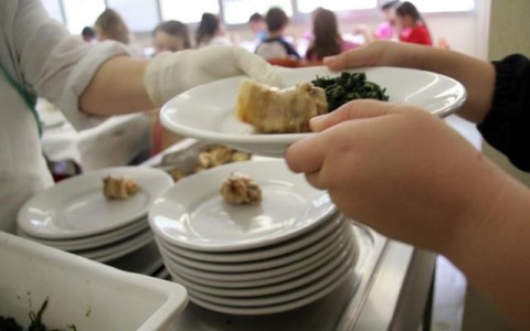 Inizia il progetto del pasto rovesciato a scuola
