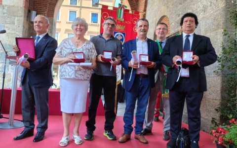 Applausi e commozione per i Giovannini d’Oro