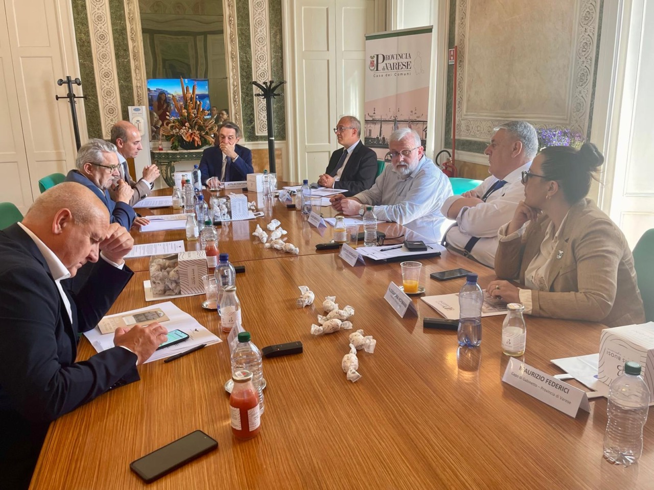 Province lombarde: dialogo con il presidente Fontana su risorse e servizi