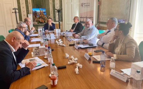 Province lombarde: dialogo con il presidente Fontana su risorse e servizi