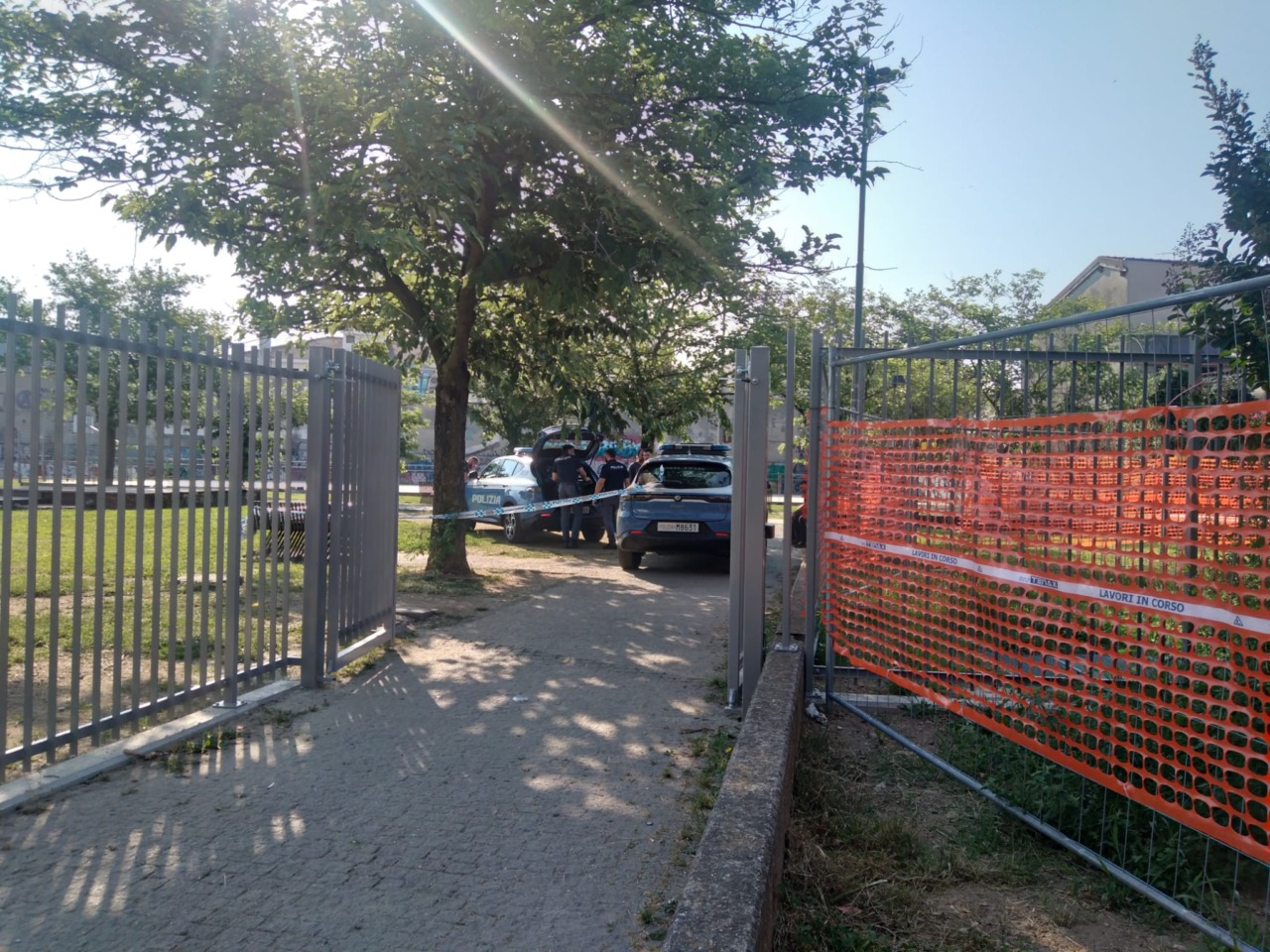 Tragedia al Parchetto Nei: un clochard rinvenuto senza vita