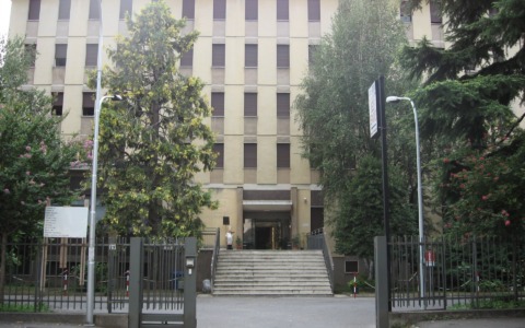 Centro sociale in via Tazzoli: ultimi ospiti in fase di ricollocazione