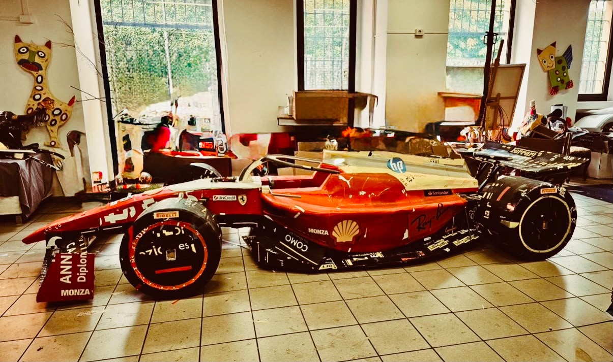 Formula Aut, la monoposto in cartapesta sorprende al Fuori GP