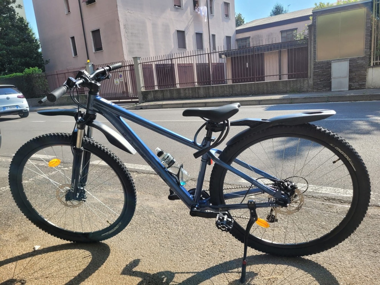 Furto della bicicletta premio a Monza, la madre lancia un appello