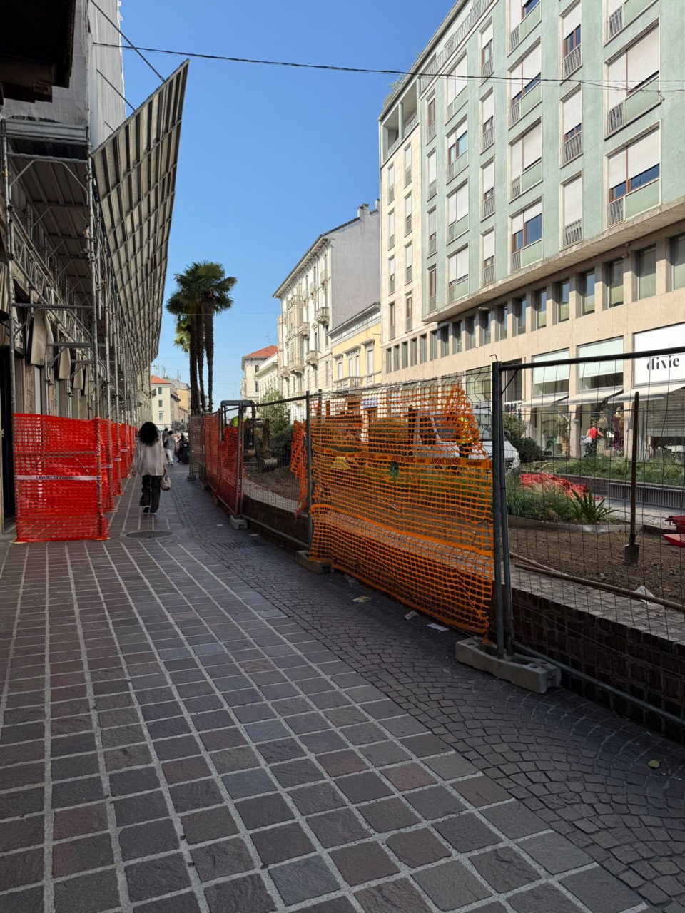 Iniziano i lavori di riqualificazione delle aiuole in via Italia