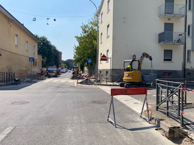 Lavori per la Zona 30: un rallentamento al traffico in Quartiere Libertà