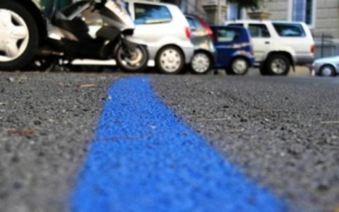 Muggiò studia l’introduzione delle strisce blu per il parcheggio